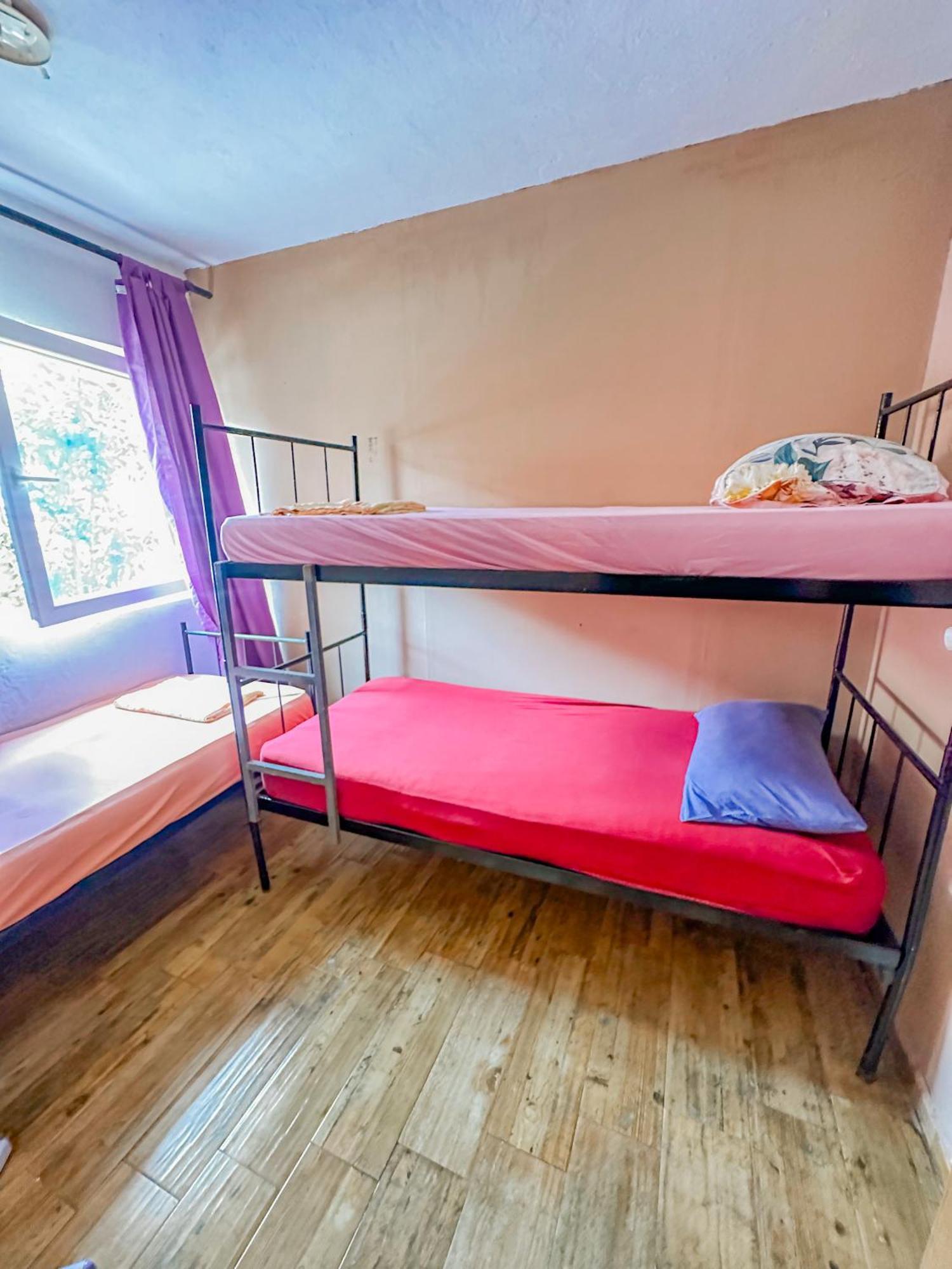 Hostel Anton ติวัต ภายนอก รูปภาพ