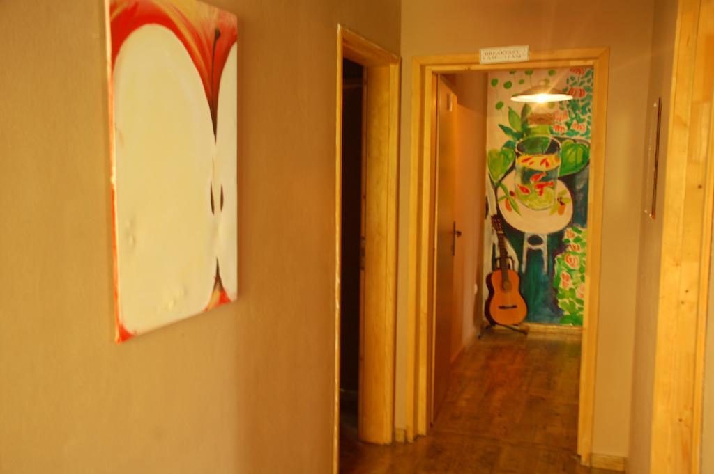 Hostel Anton ติวัต ภายนอก รูปภาพ